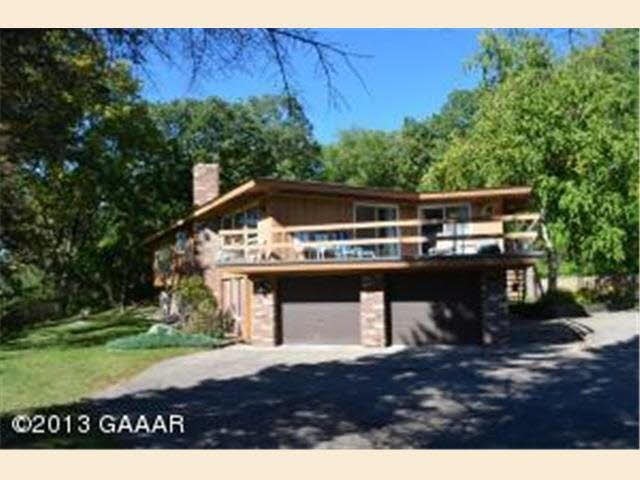 315 10th Ave NW, Glenwood, MN 56334 - photo 1
