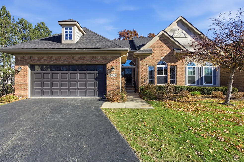 Under Contract $425,000 • Co-Listing Agent