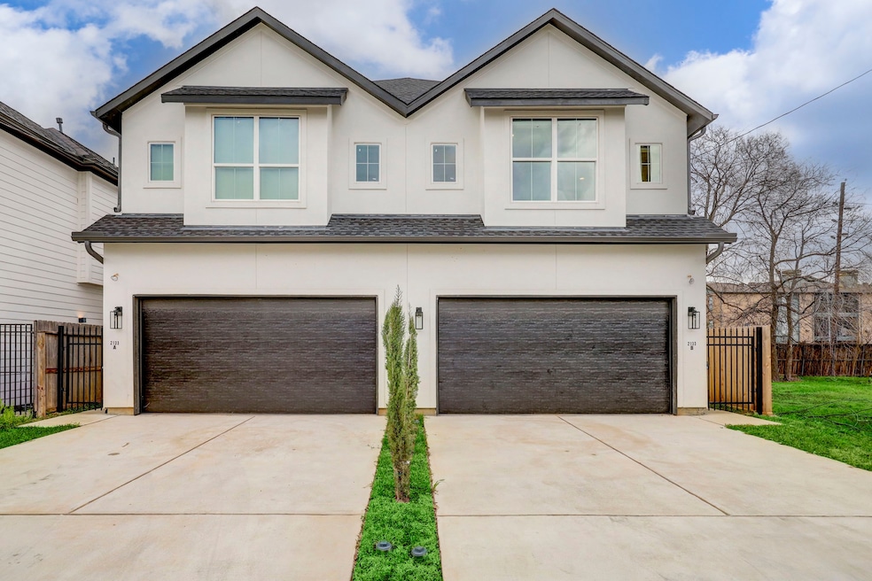 2133 Naomi St unit A, Houston, TX 77054 - photo 1