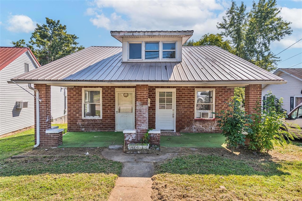 Pending $134,900 • Co-Listing Agent
