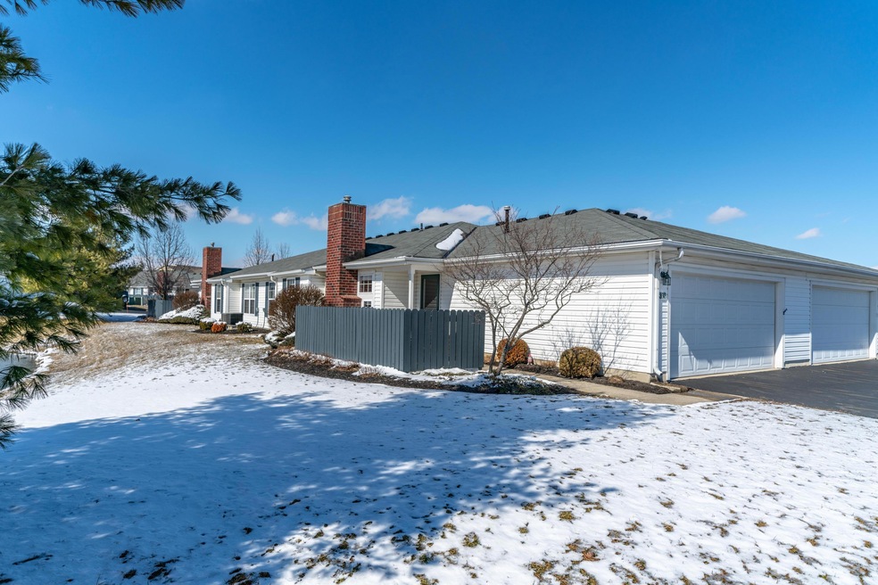 8313 Greyhawk Cir