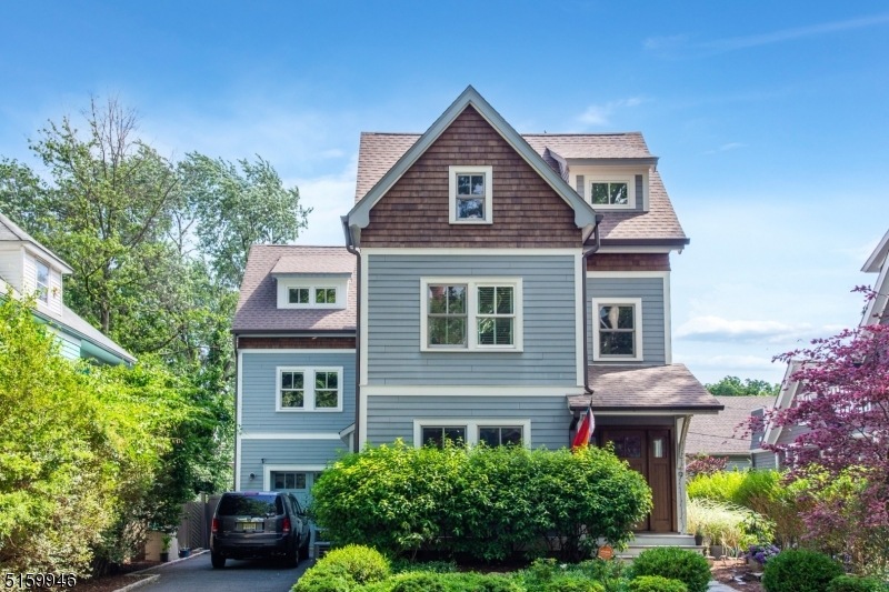 9 Laurel Place, Glen Ridge, NJ 07028 - photo 1