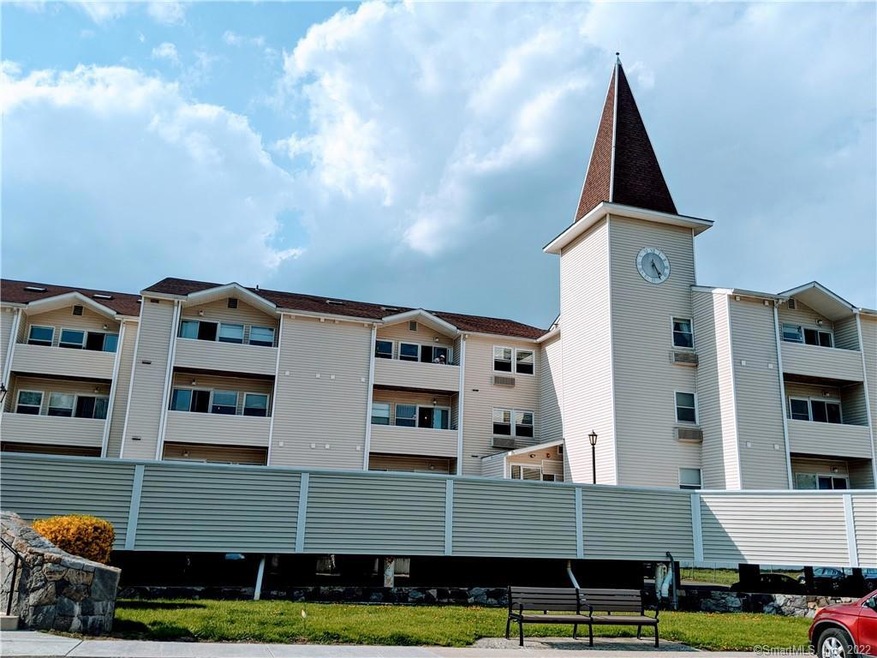 South Gate Condominiums unit 90, Danbury, CT 06810 - photo 1