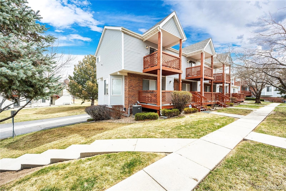 4250 E 119th Place unit A, Thornton, CO 80233 - photo 1