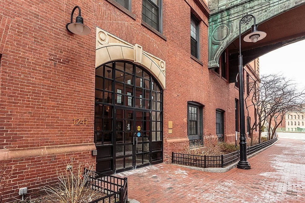 Baker Square Condominiums unit F402, Boston, MA 02124 - photo 1