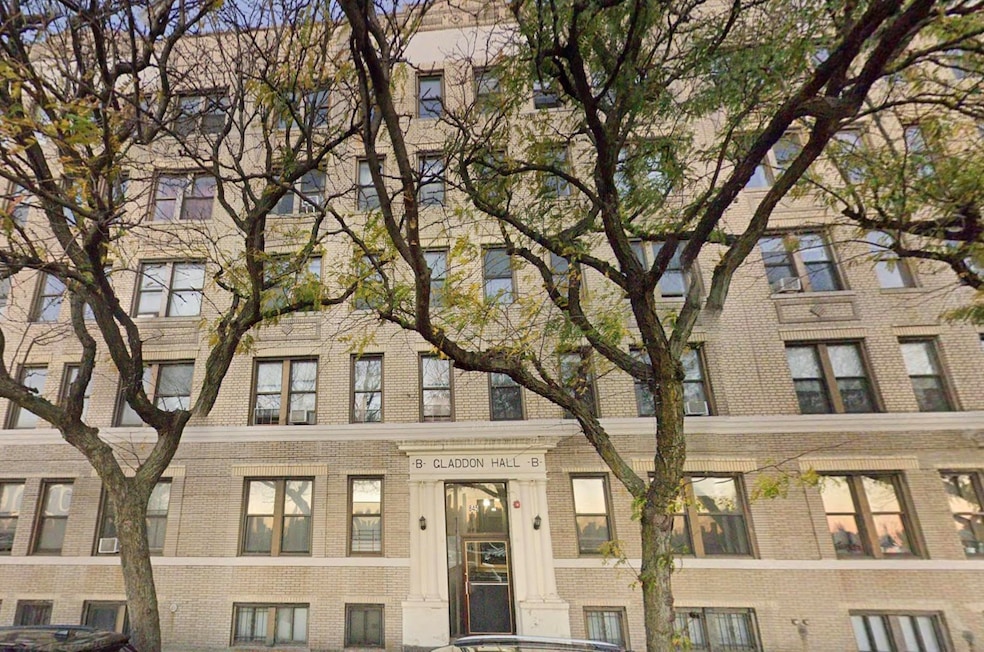 For Rent $2,400/month