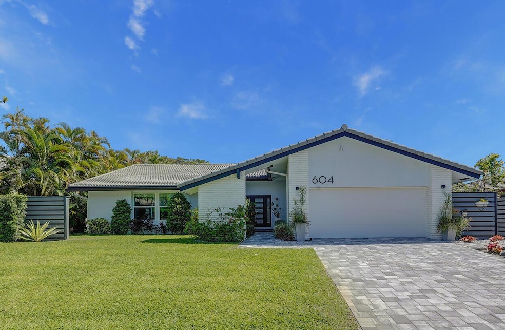 Sold $1,280,000 • Co-Listing Agent