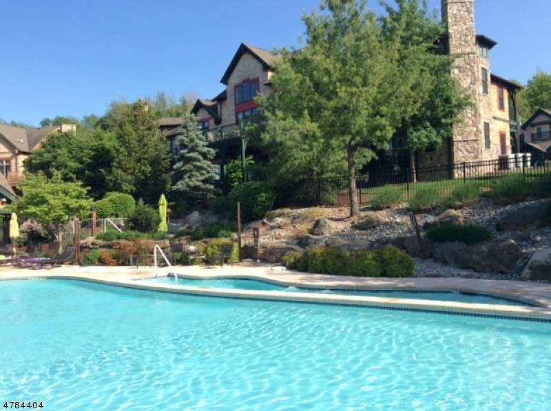 Black Creek Sanctuary unit 13, Vernon, NJ 07462 - photo 1