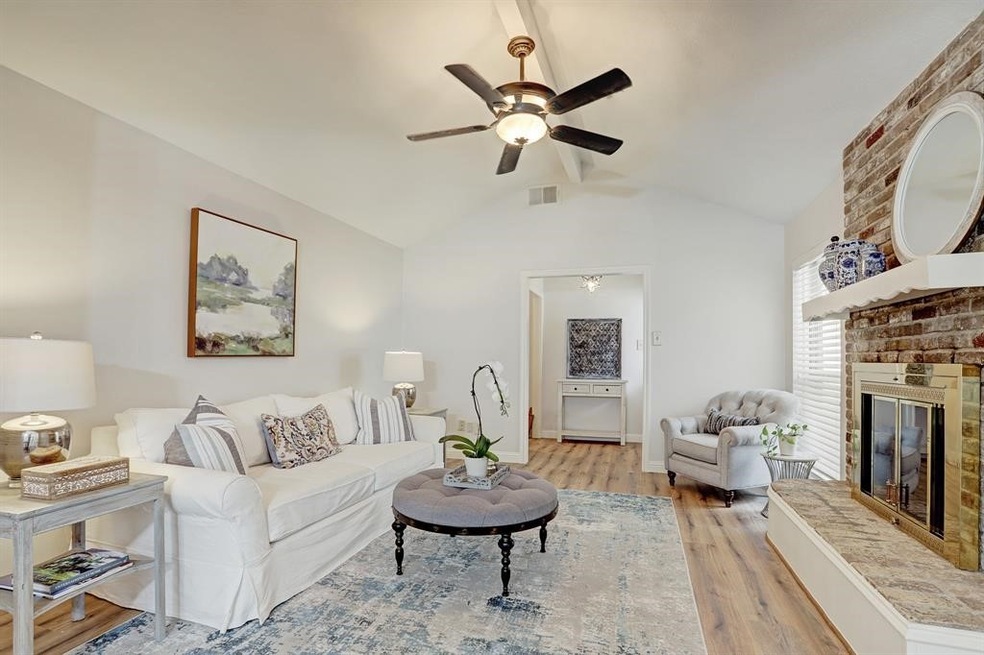 14006 Britoak Ln, Houston, TX 77079 - photo 1