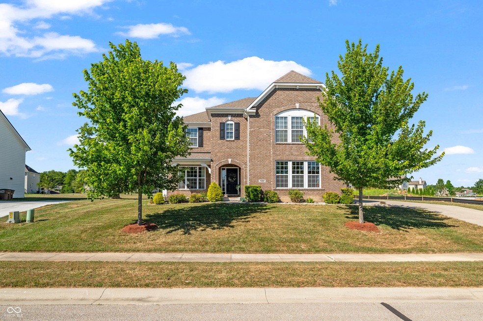 7022 Pinnacle Dr, Columbus, IN 47201 - photo 1