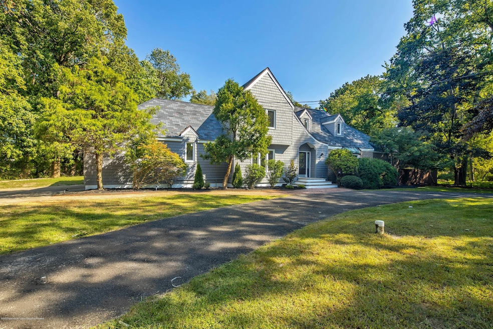 Sold $900,000 • Co-Listing Agent