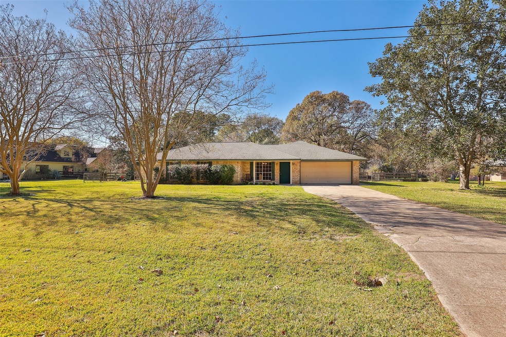 31707 Oak Crossing, Magnolia, TX 77355 - photo 1