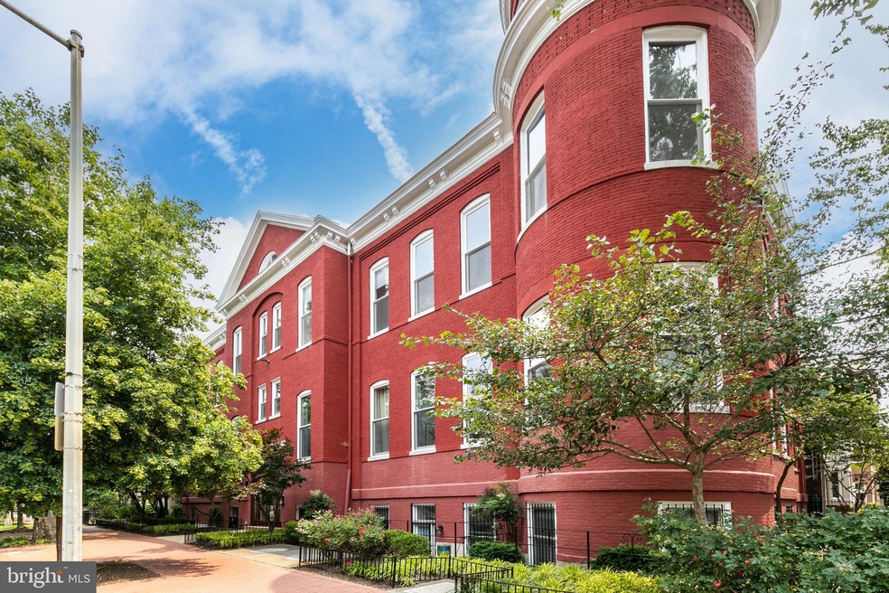 301 G St NE unit 21, Washington, DC 20002 - photo 1