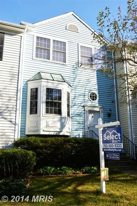 3609 Buckeye Ct, Fairfax, VA 22033 - photo 1
