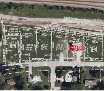 18860 N HILLS DR Unit LT2