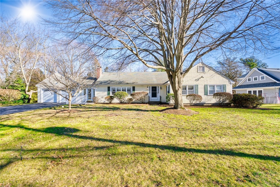 Welcome to 30 Adams Point Road
