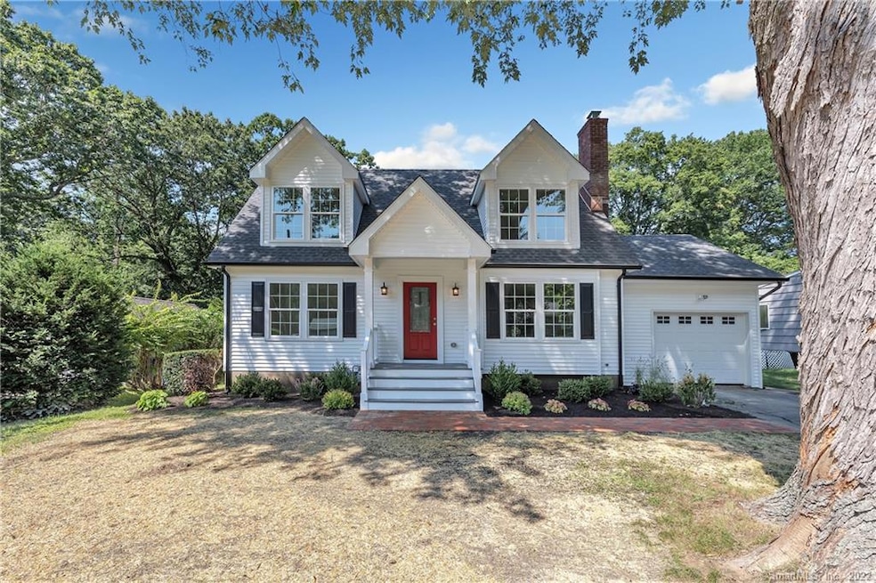 34 Robinwood Rd, Trumbull, CT 06611 - photo 1