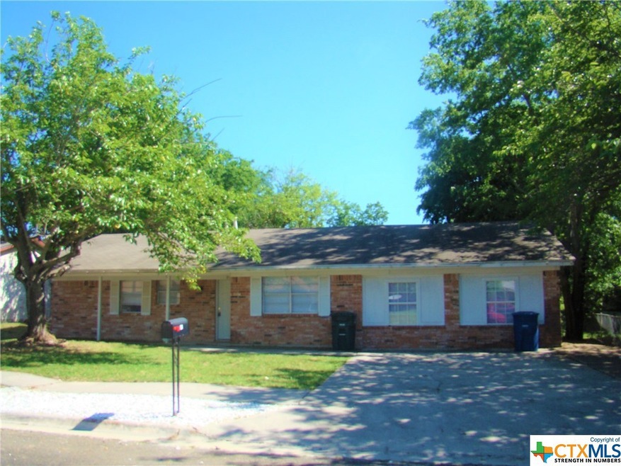 912 Randa St, Copperas Cove, TX 76522 - photo 1