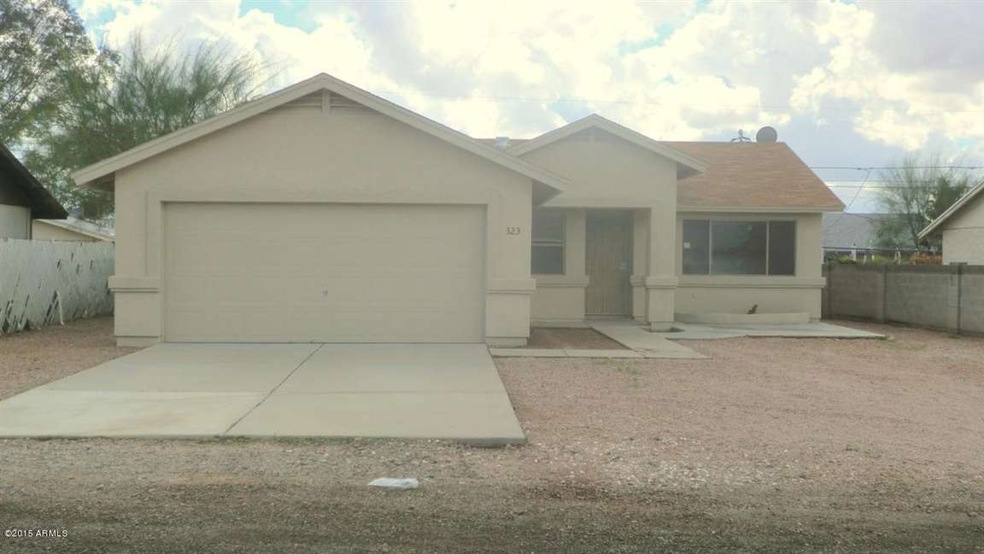 3 BEDROOM 2. BATHS