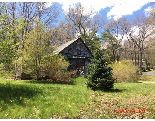271 E Hartford Ave, Uxbridge, MA 01569 - photo 1