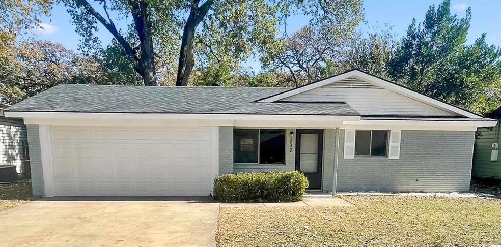 232 Simmons Dr, Hurst, TX 76053 - photo 1