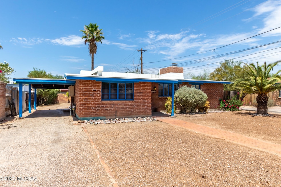 1211 N Forgeus Ave, Tucson, AZ 85716 - photo 1