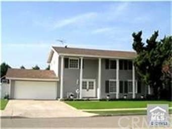 Traditional  styling, great curb appeal.
