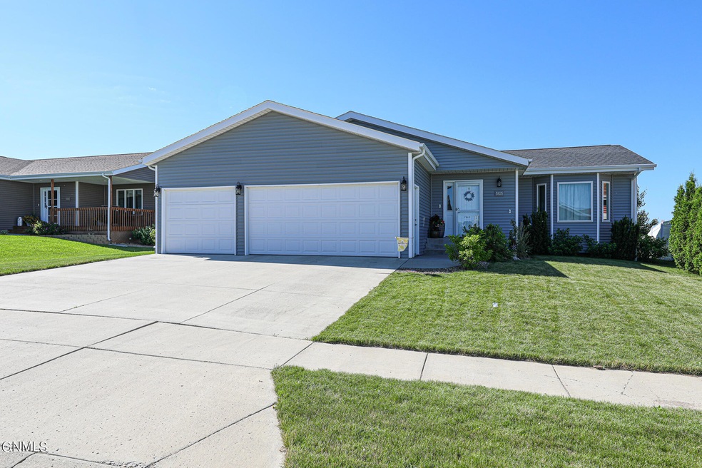5125 Hitchcock Drive-01