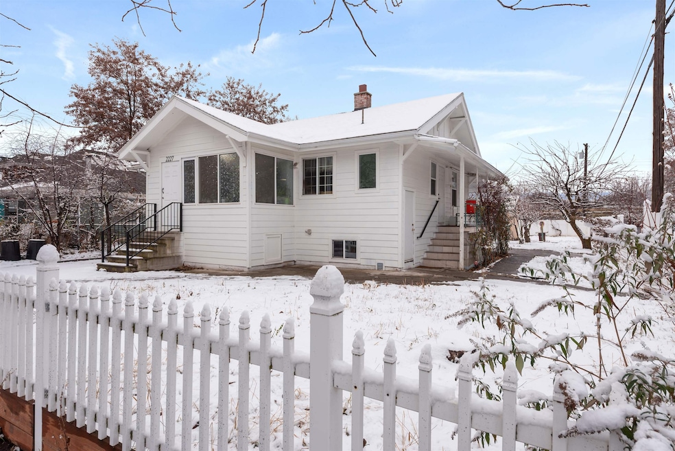 2227 E 4th Ave, Spokane, WA 99202 - photo 1