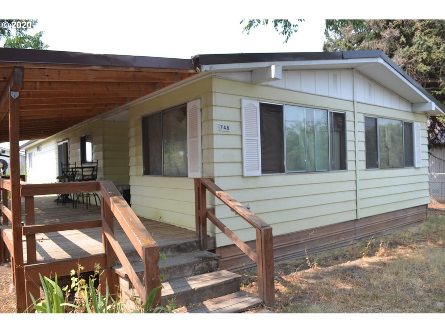 748 S Bridge St, Prairie City, OR 97869 - photo 1