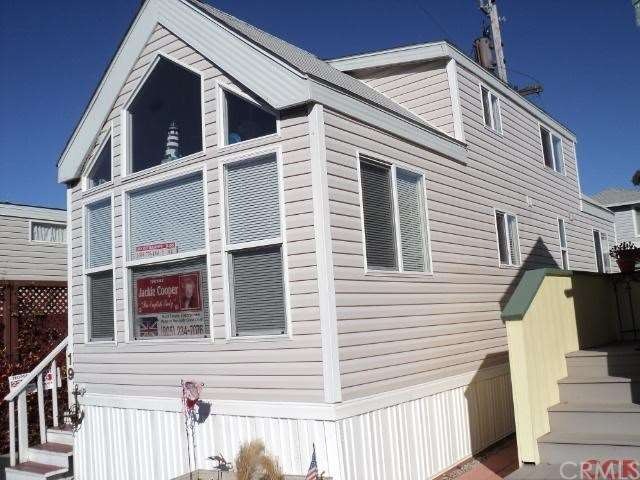 Extra space upstairs BONUS Buy Sleeps up to 6 peop
