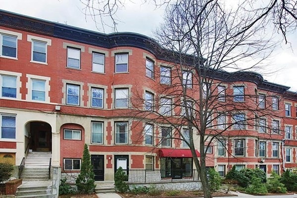 15-17 University Rd unit 23, Brookline, MA 02445 - photo 1