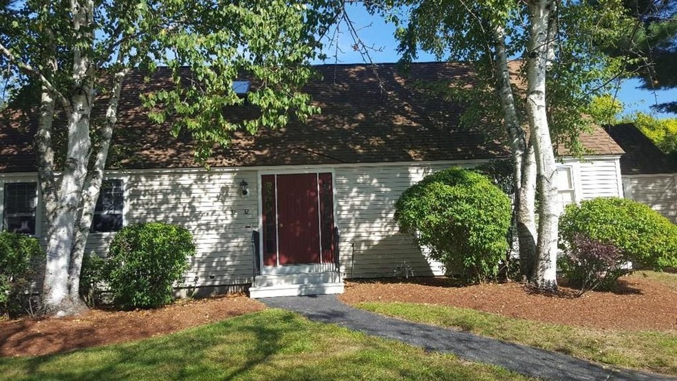 32 Arboretum Dr, Worcester, MA 01607 - photo 1