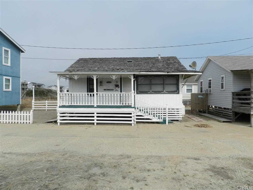 BEACH BUNGALOW