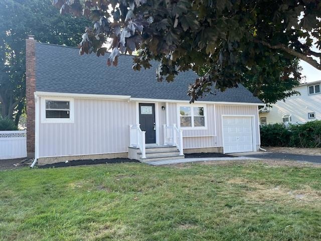 123 Buffalo Ave, Lindenhurst, NY 11757 - photo 1