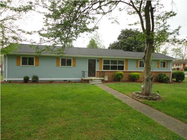 1421 August Dr, Hixson, TN 37343 - photo 1