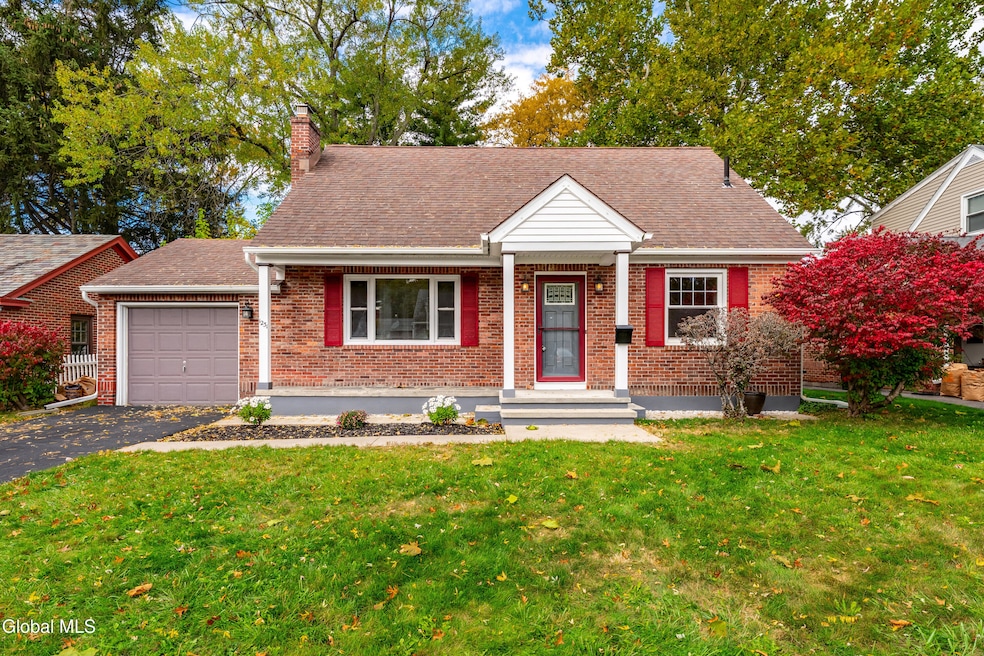 1231 Sumner Ave, Schenectady, NY 12309 - photo 1