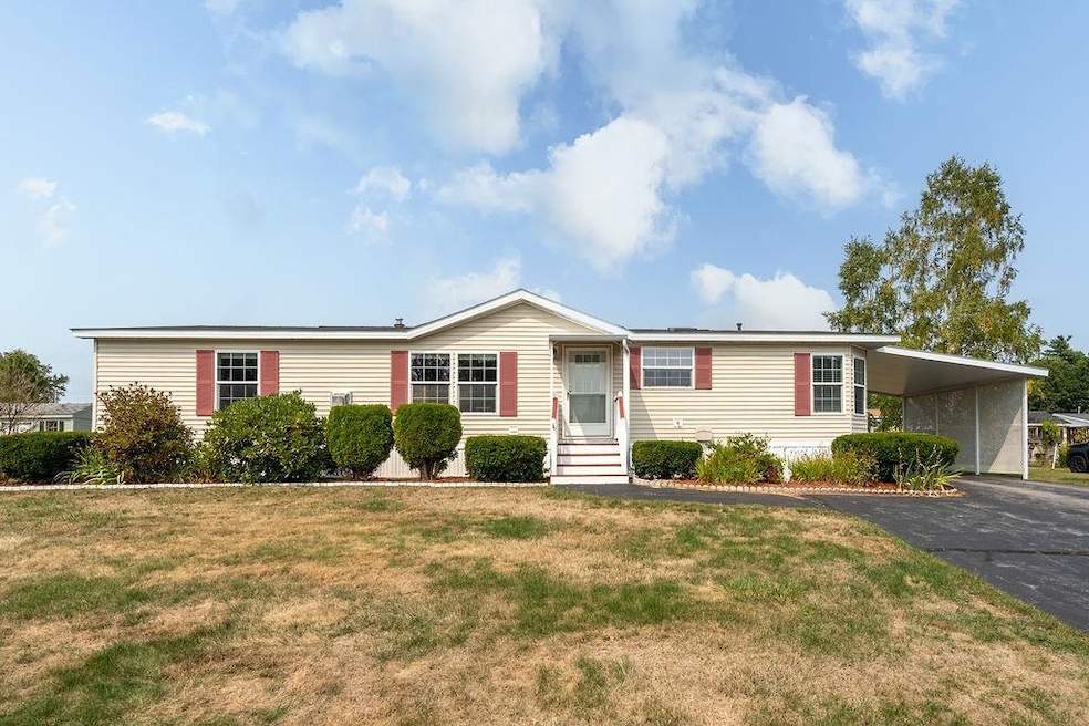 4 Freedom Dr, Dover, NH 03820 - photo 1