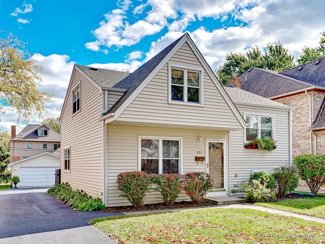 895 S Hillside Ave, Elmhurst, IL 60126 - photo 1