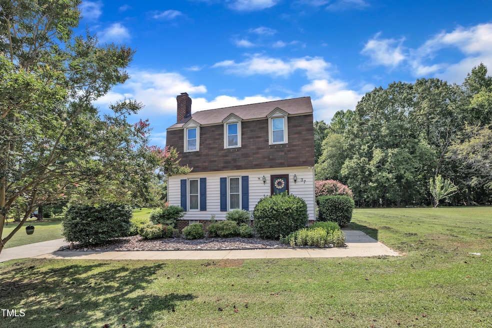 01-37 Derby Cir-43