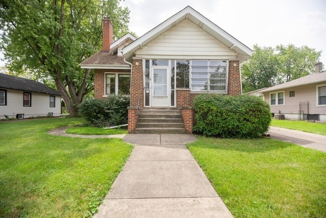 1047 Greenview Ave, Des Plaines, IL 60016 - photo 1