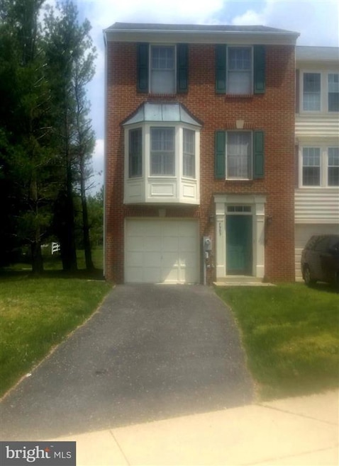 7903 Brightmeadow Ct, Ellicott City, MD 21043 - photo 1