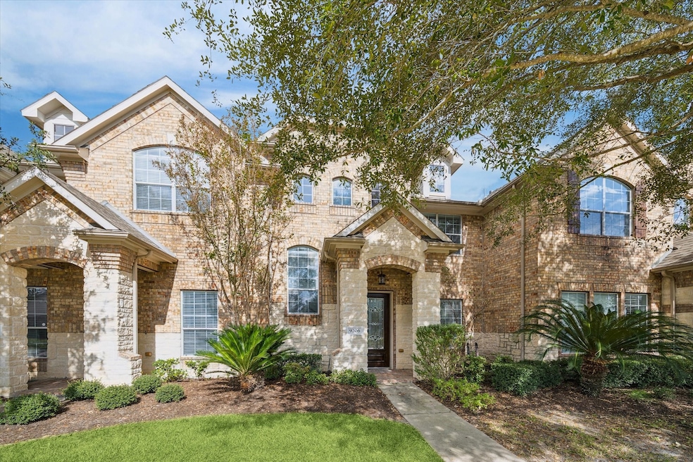 9206 Sunlight Oak Ln, Houston, TX 77070 - photo 1
