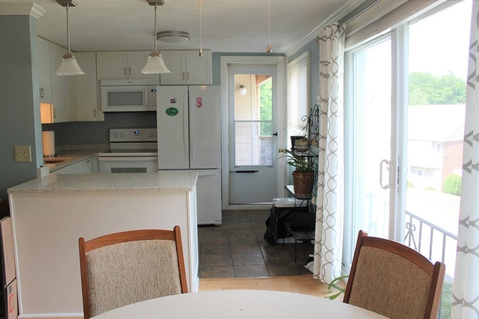 19 Glen Devin St, Amesbury, MA 01913 - photo 1