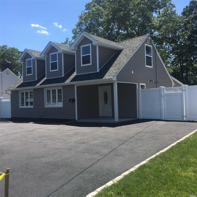 69 William St, Copiague, NY 11726 - photo 1