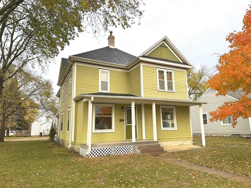 2207 16th St, Emmetsburg, IA 50536 - photo 1