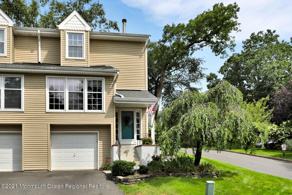 30 Mulberry Ct Brielle NJ-large-001-036-