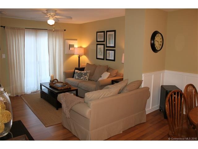 J Bradley Cir unit 3, Enfield, CT 06082 - photo 1