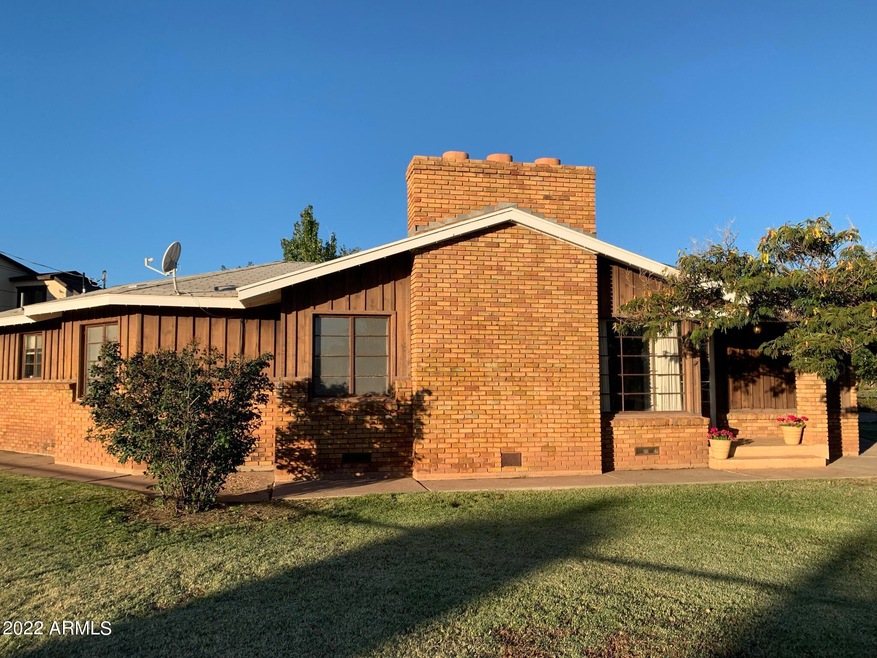 123 E Mahoney St, Winslow, AZ 86047 - photo 1