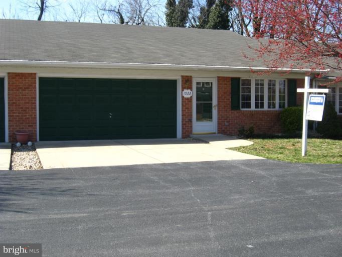 1022 Matthew Ct, Hagerstown, MD 21742 - photo 1